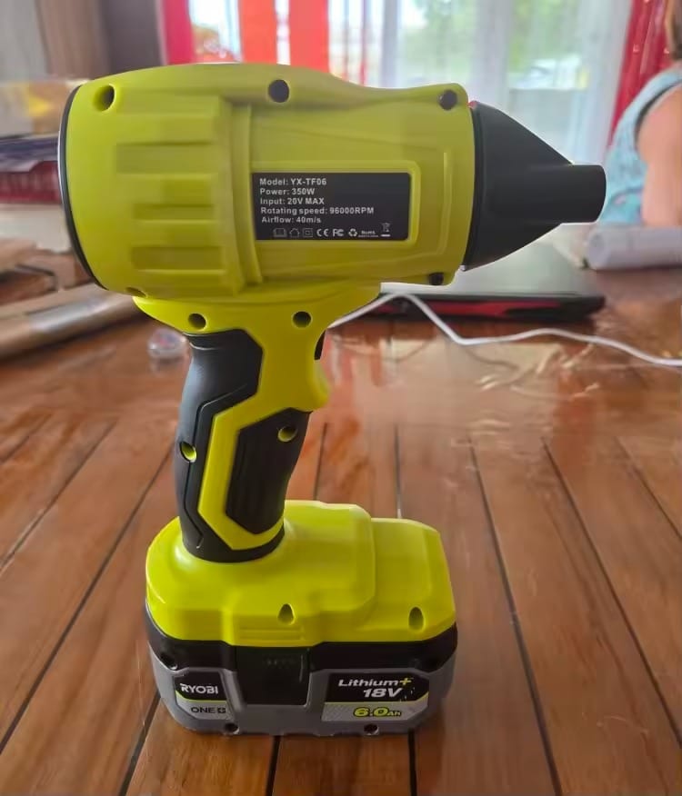 Customer photo review of Compact Cordless Jet Blower