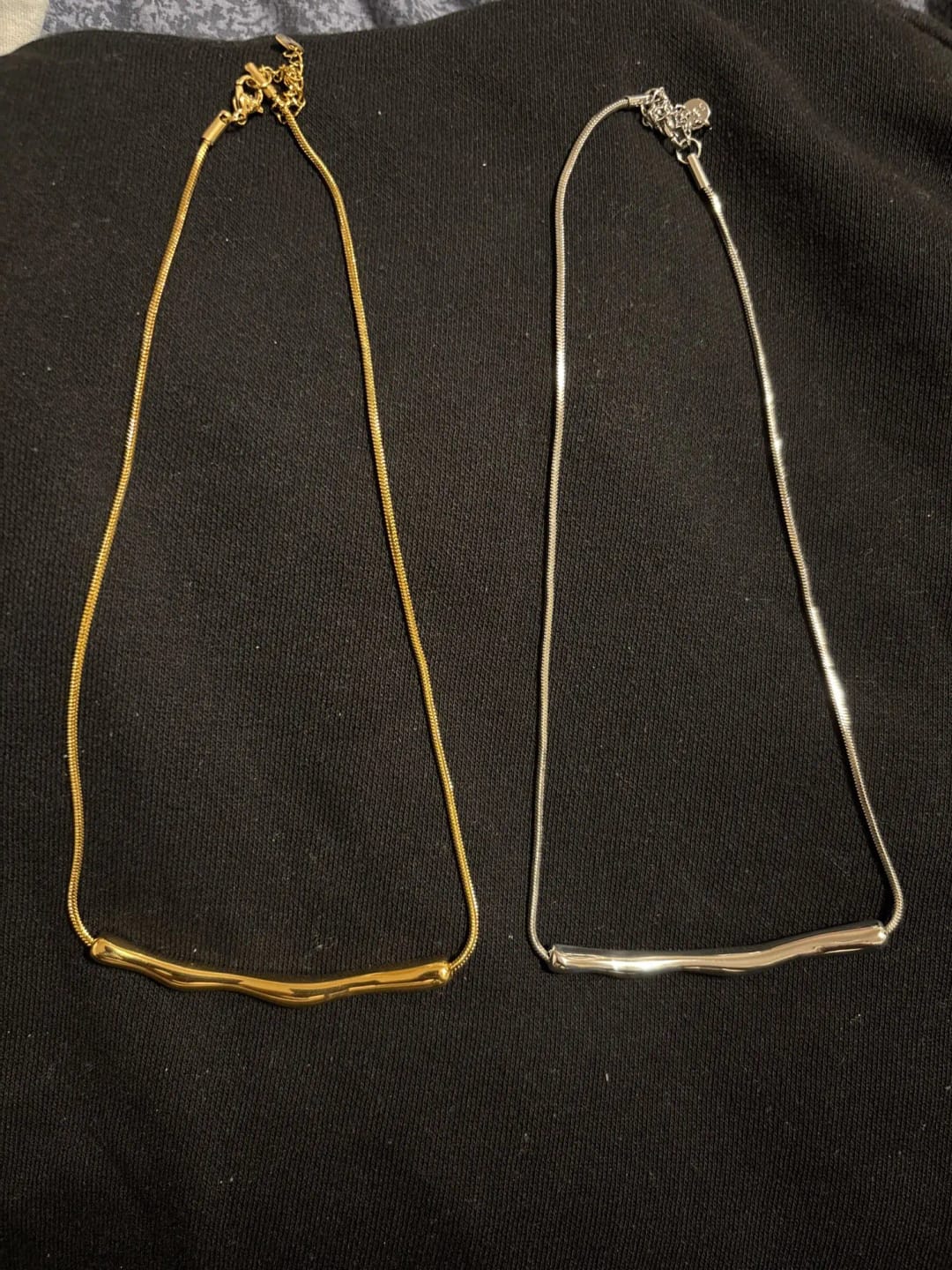 Customer photo review of Golden Flow Necklace
