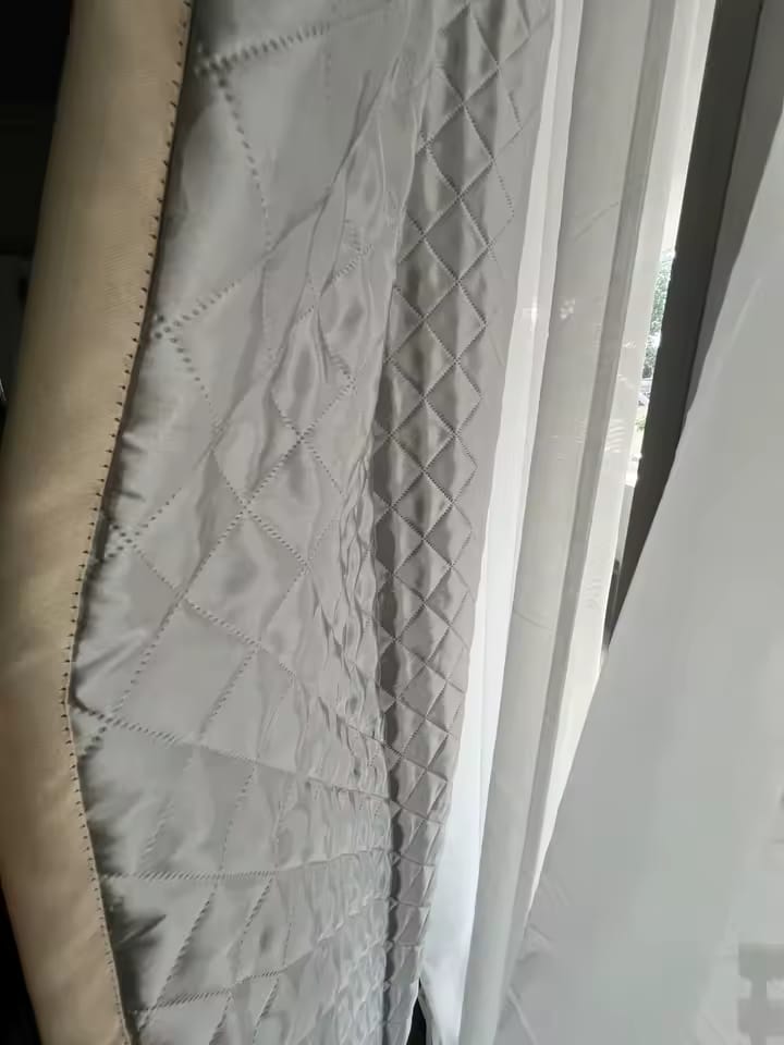 Customer photo review of Cortina Anti Ruído Premium 100% Blackout com Isolante Acústico Bege Sob Medida - Soothe
