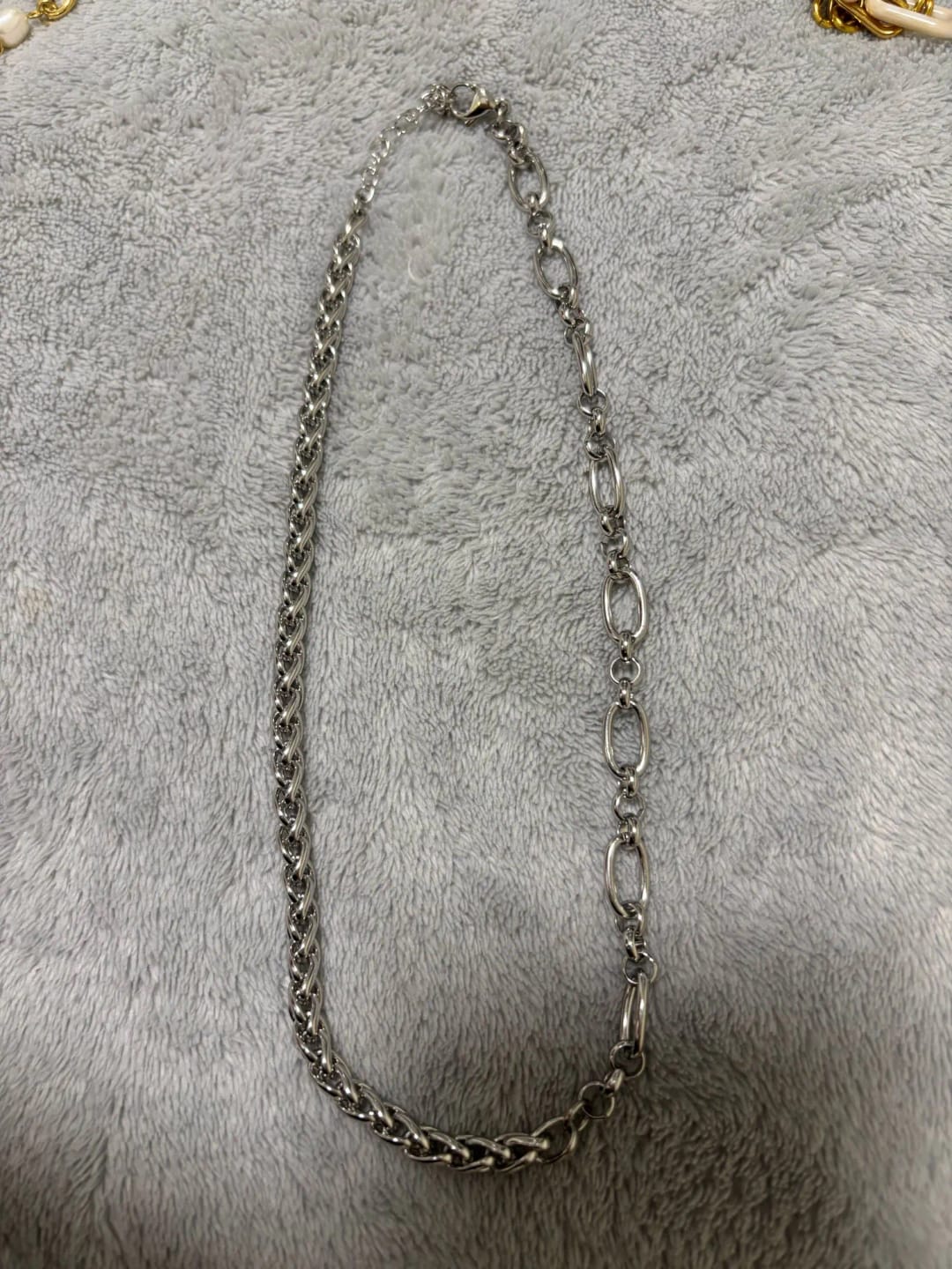 Customer photo review of Gleaming Chunk Aura Necklace