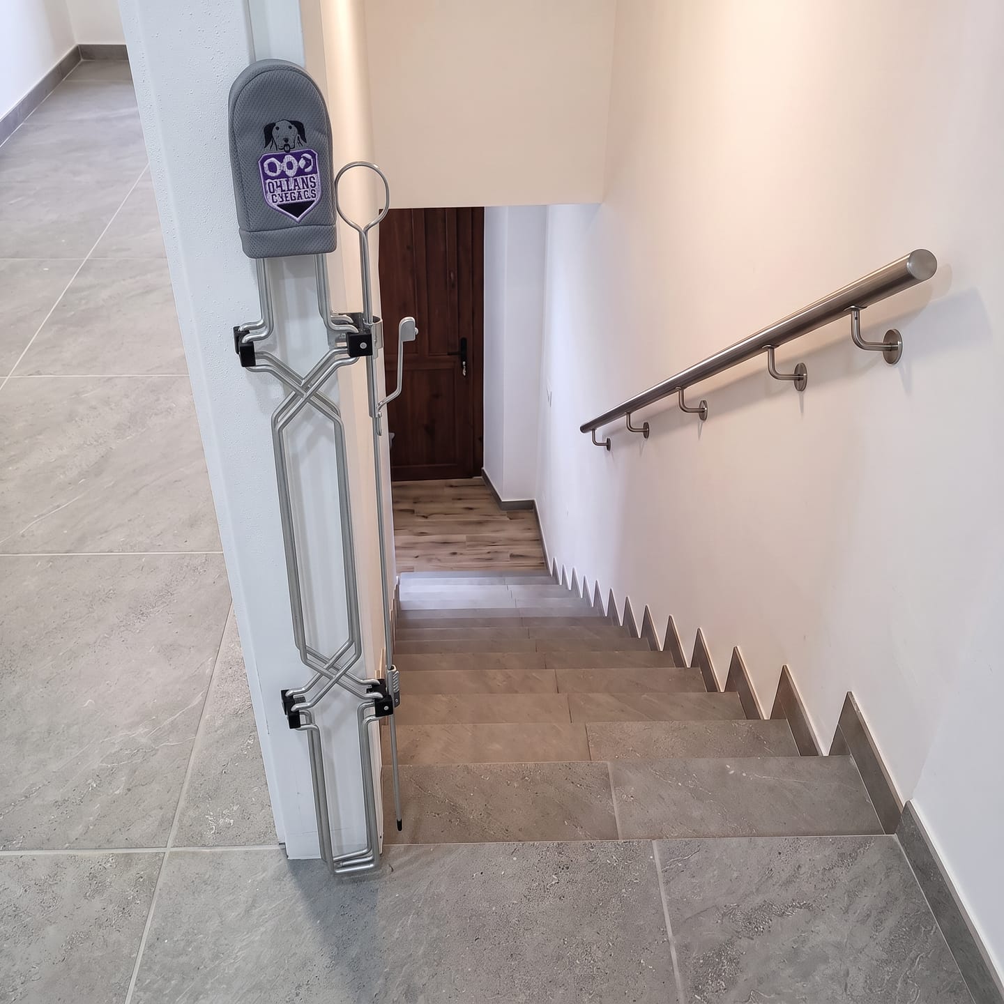Customer photo review of DOG-DOG GUARD FRONT GATE