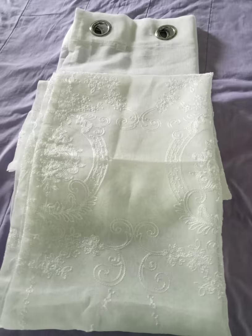Customer photo review of Cortina Voil Branca com Tule Bordado Sob Medida - Alurea