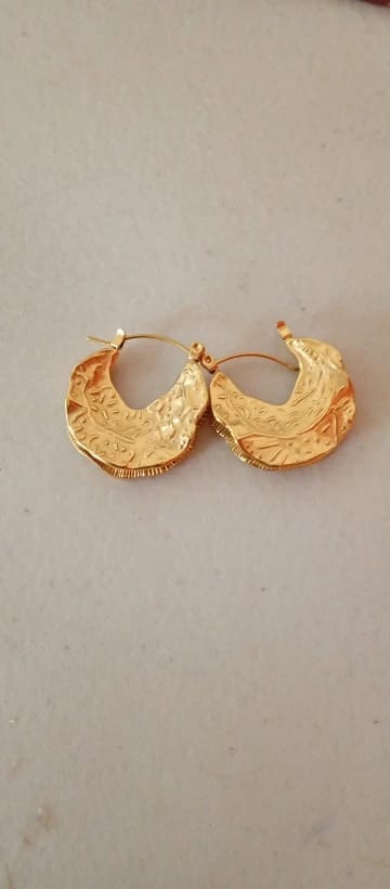 Customer photo review of Valentina's Hammered Hoops