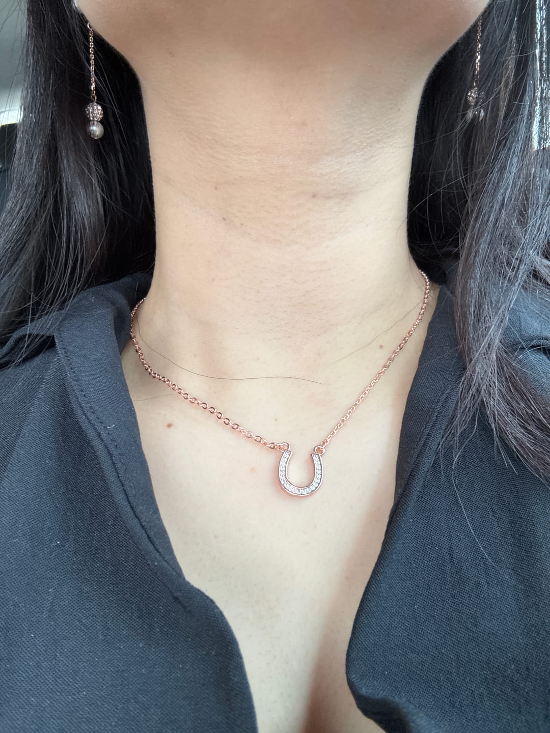 Customer photo review of Junie Lucky Horseshoe Necklace