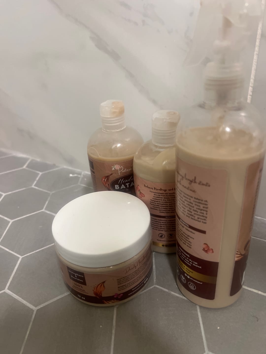 Customer photo review of Newww Bundle of Batana! Transform your hair with the Entire Batana Collection | Full size and Large Size