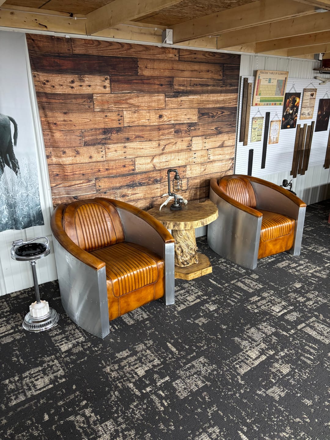 Customer photo review of Top Gun Aviator Leather Chair