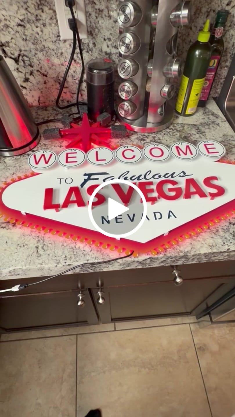Customer video review of "Welcome to Las Vegas" 3D Metal Wall Art