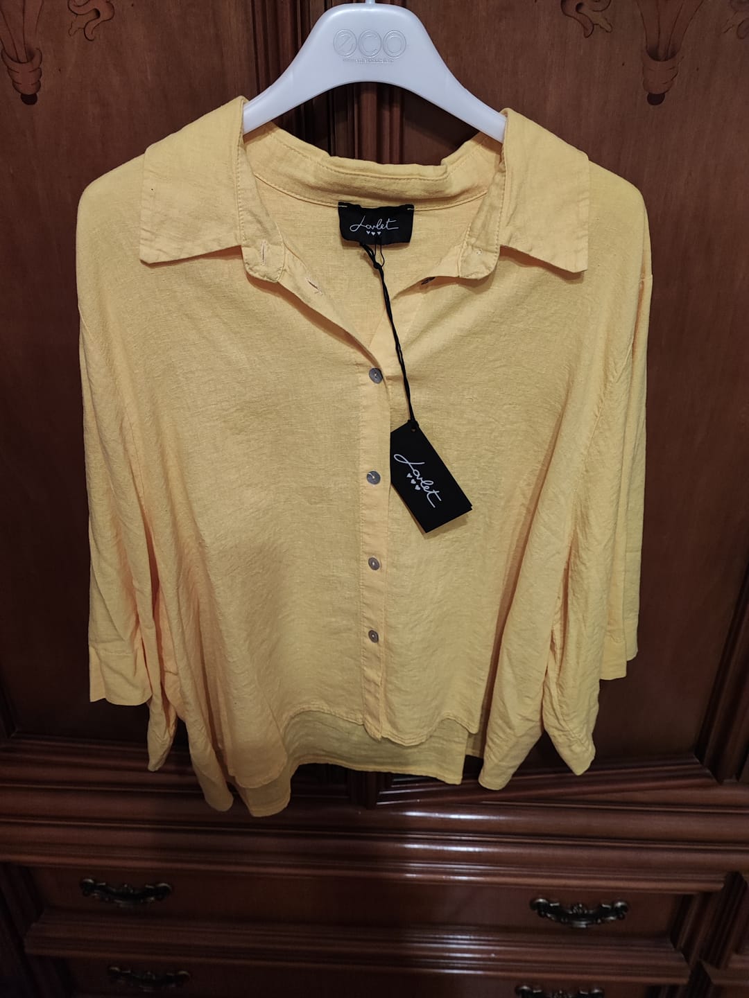 Customer photo review of CAMICIA ORNELLA GIALLO