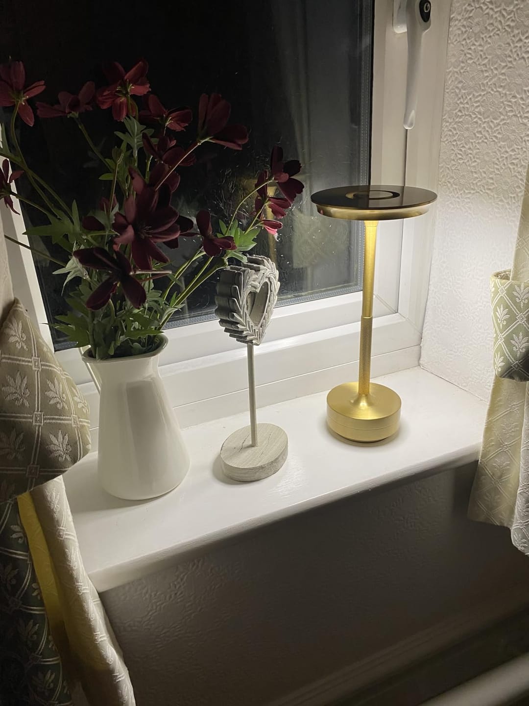 Customer photo review of LED Table Lamp with Round Disc Shade