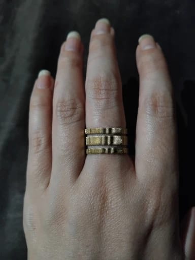 Customer photo review of Ella’s Orbit Ring