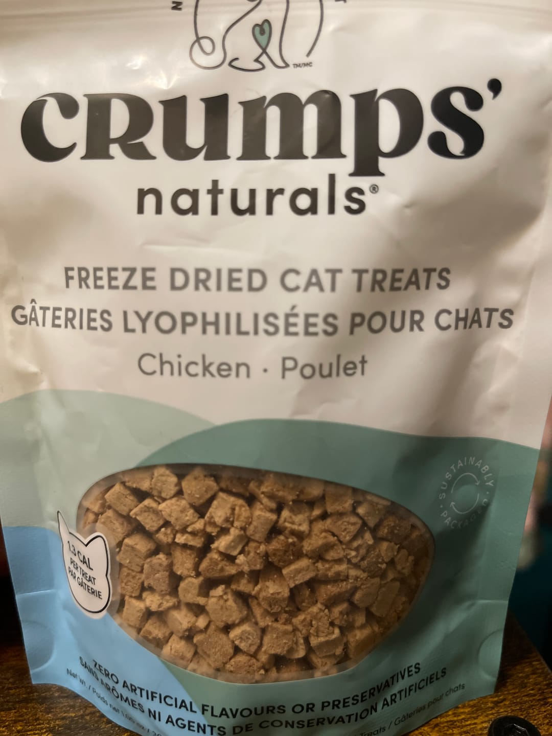 Customer photo review of Crumps - Freeze Dried Chicken Cat Treats