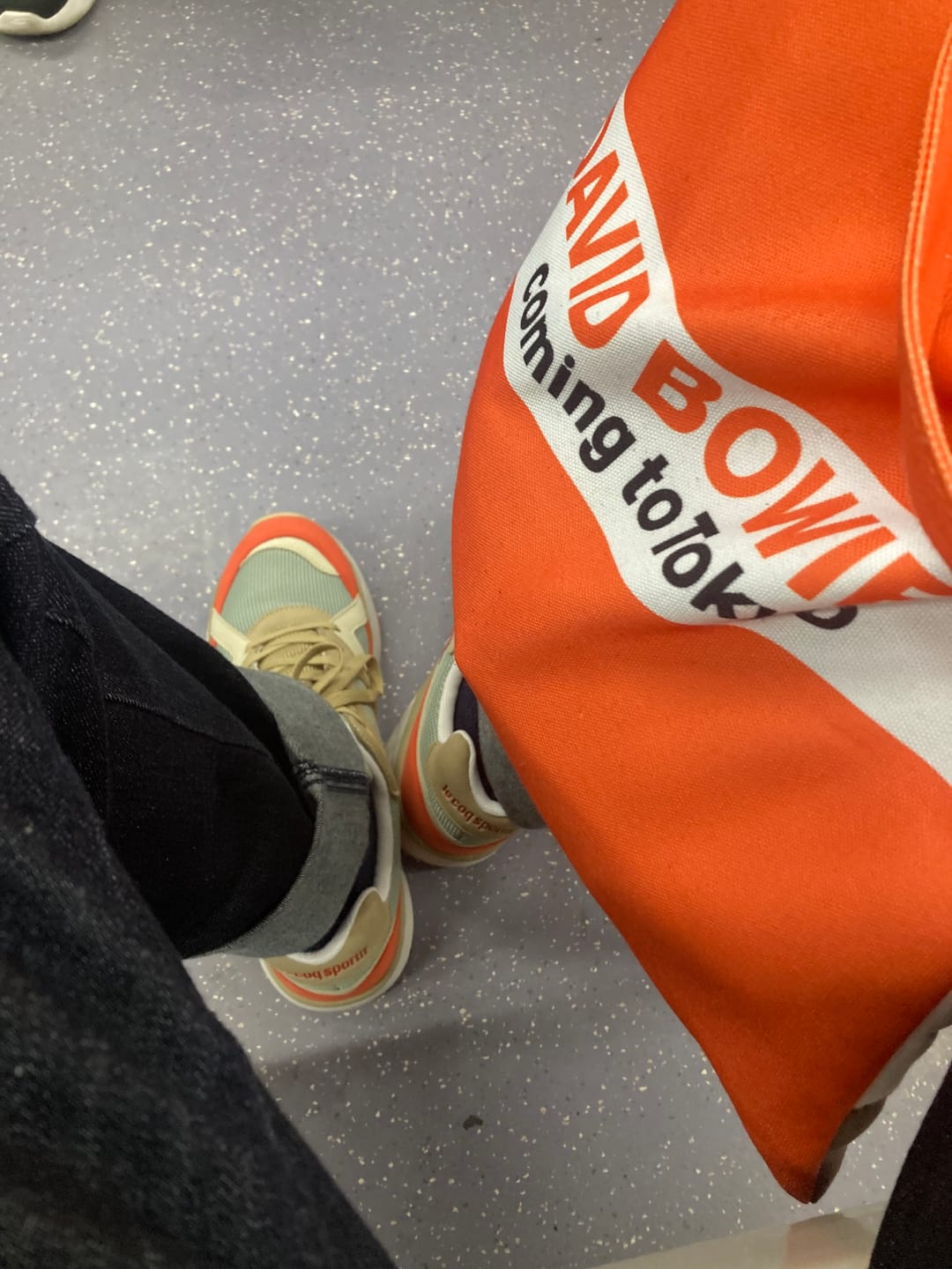 Customer photo review of Zapatillas Le Coq Sportif R850 Beige Naranja