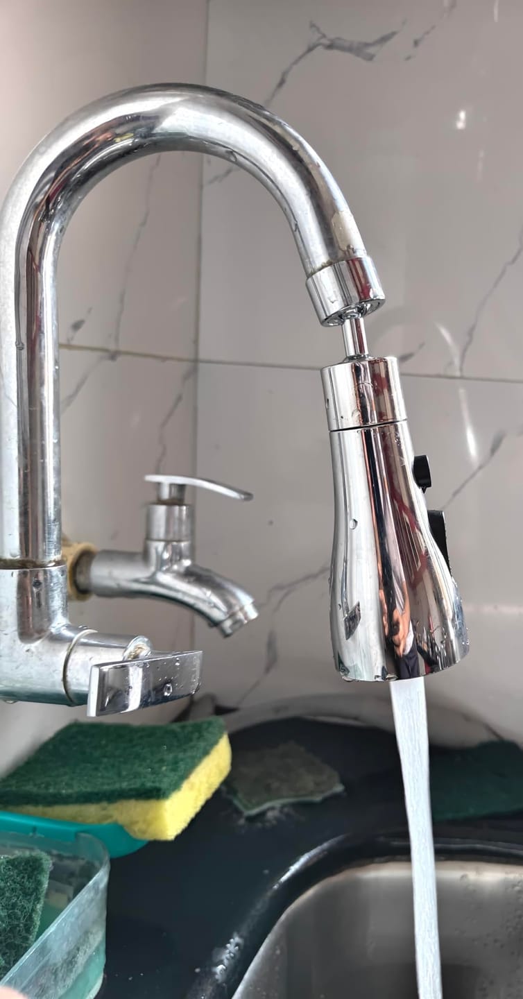 Customer photo review of Universal 360° Rotating Tap Extender for Kitchen Sink 3 Water Spray Modes Anti-Splash Faucet Aerator Nozzle