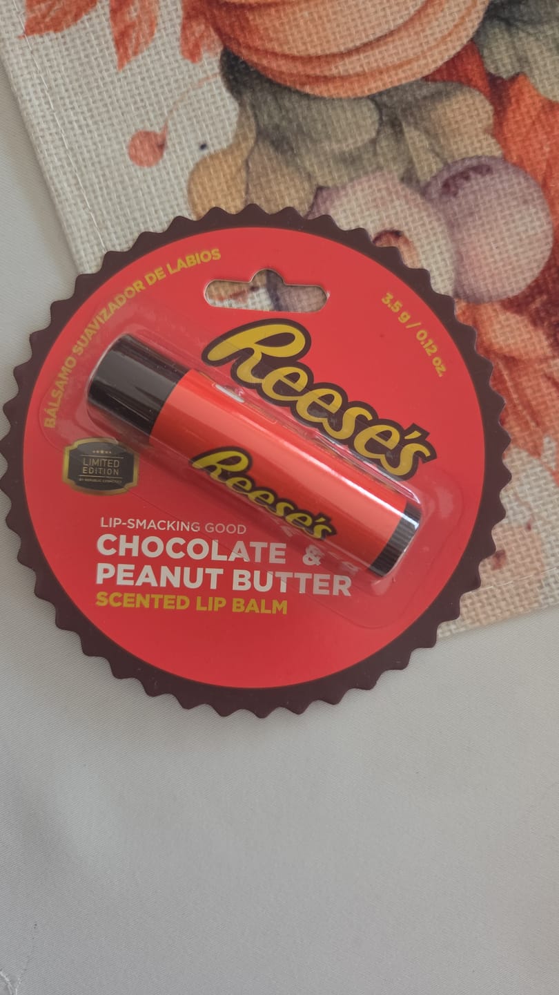 Customer photo review of Lip Balm Reese's