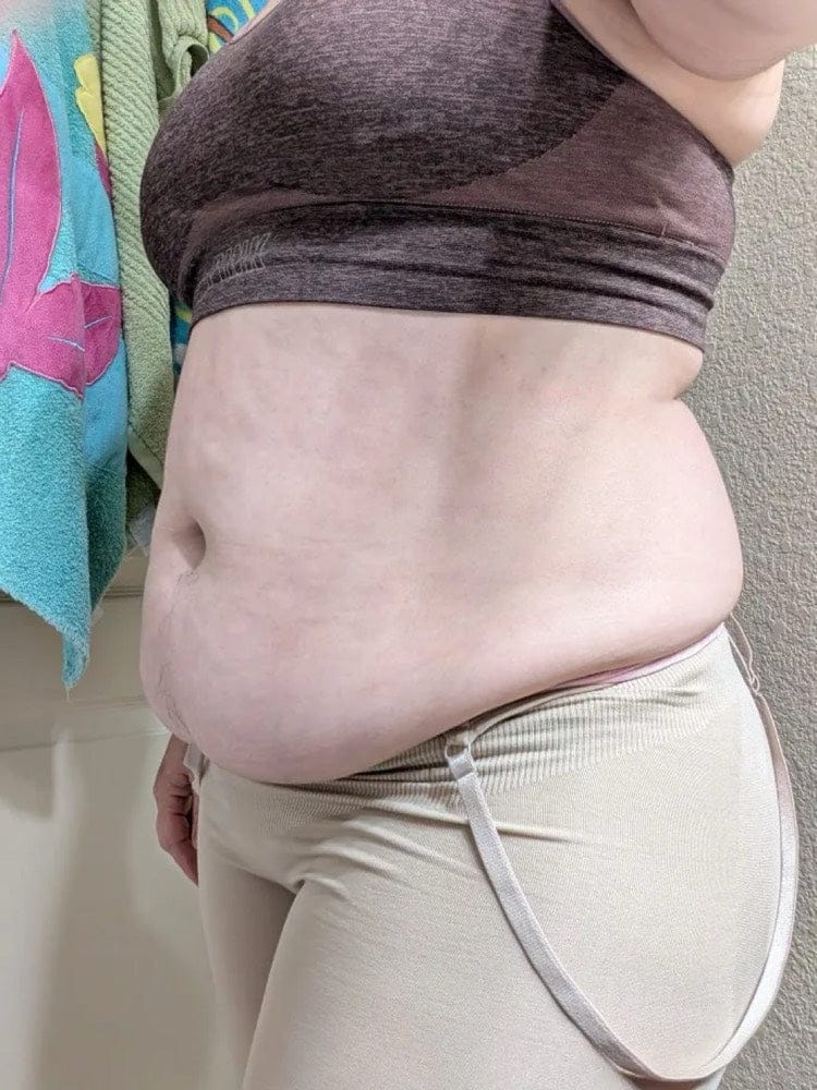 Customer photo review of Seamless Waist-Cinching Bodysuit