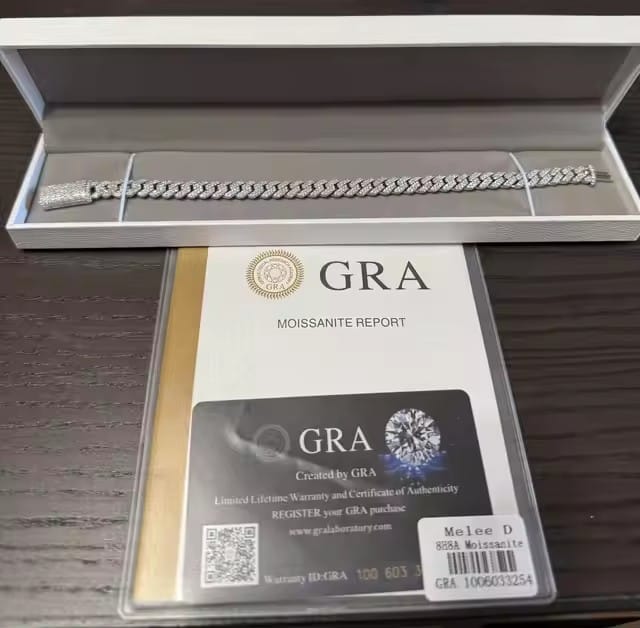 Customer photo review of Sterling Silver VVS D Color Moissanite Cuban Link Bracelet 6MM 8MM 10MM