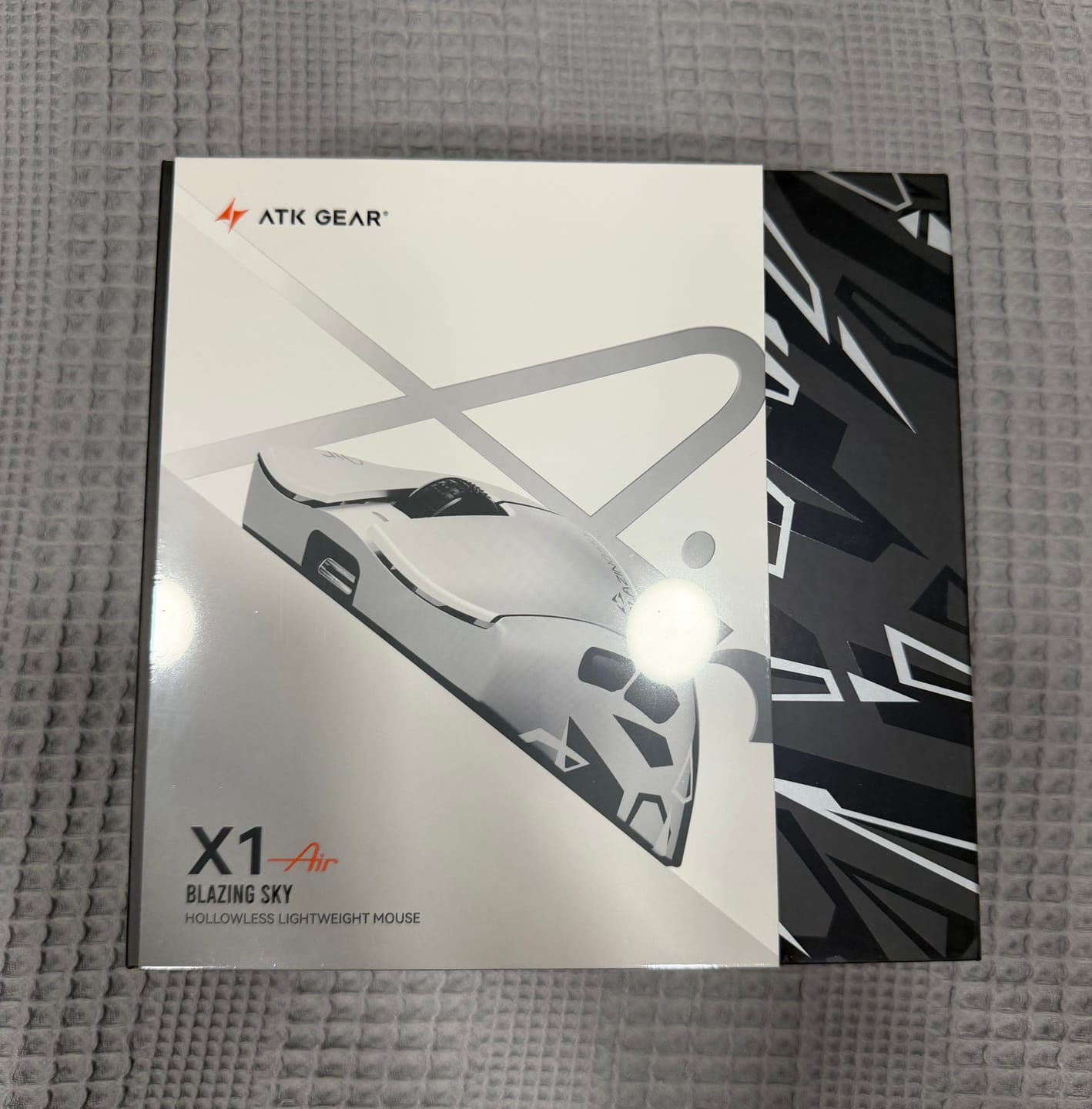 Customer photo review of ATK Blazing Sky X1 V2 Wireless Mouse