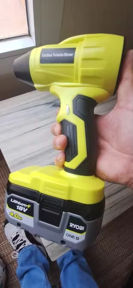 Customer photo review of Compact Cordless Jet Blower
