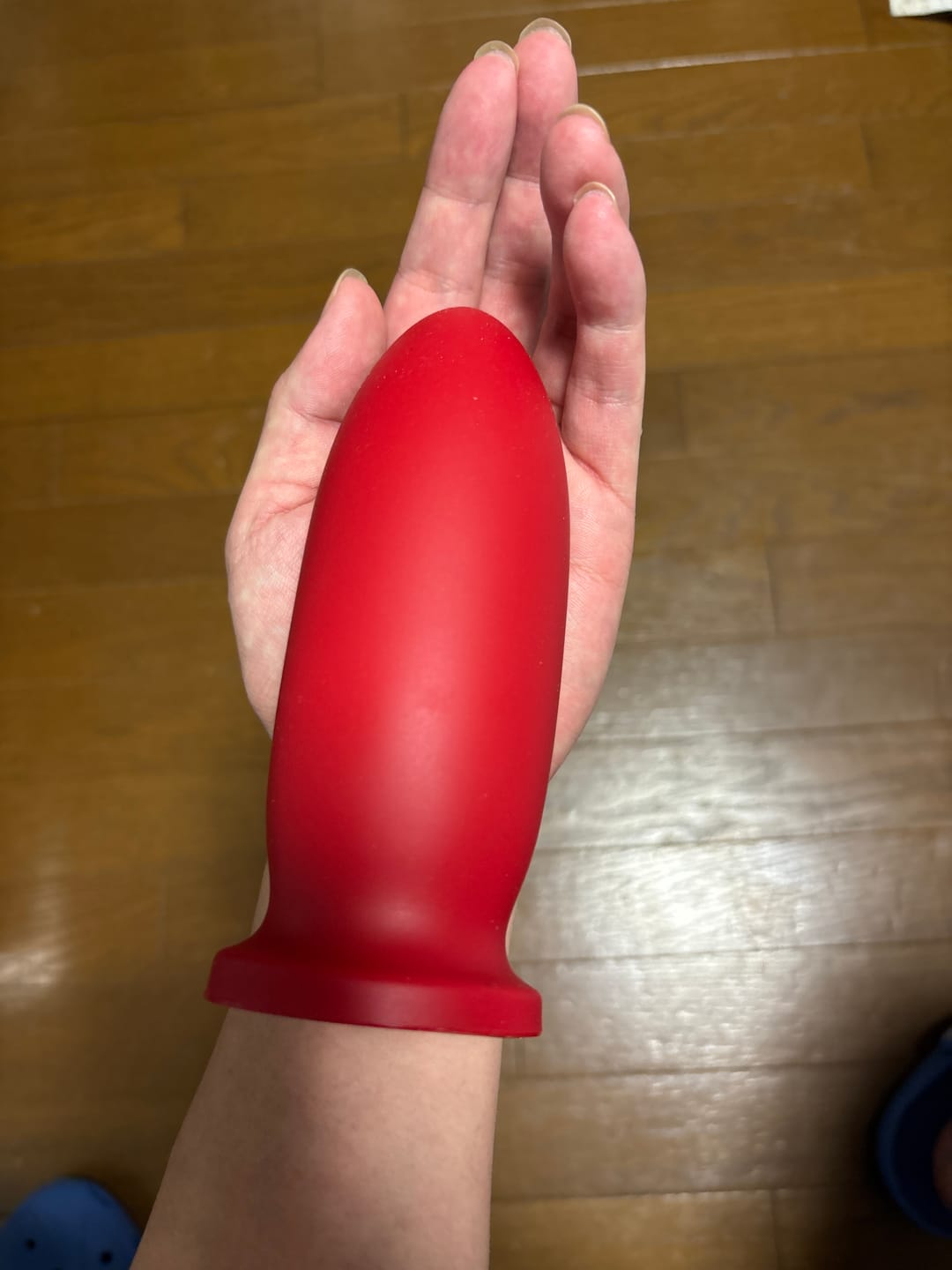 Customer photo review of MAPARON レッド アナルプラグ 吸盤付き 液体シリコン 七つのサイズ