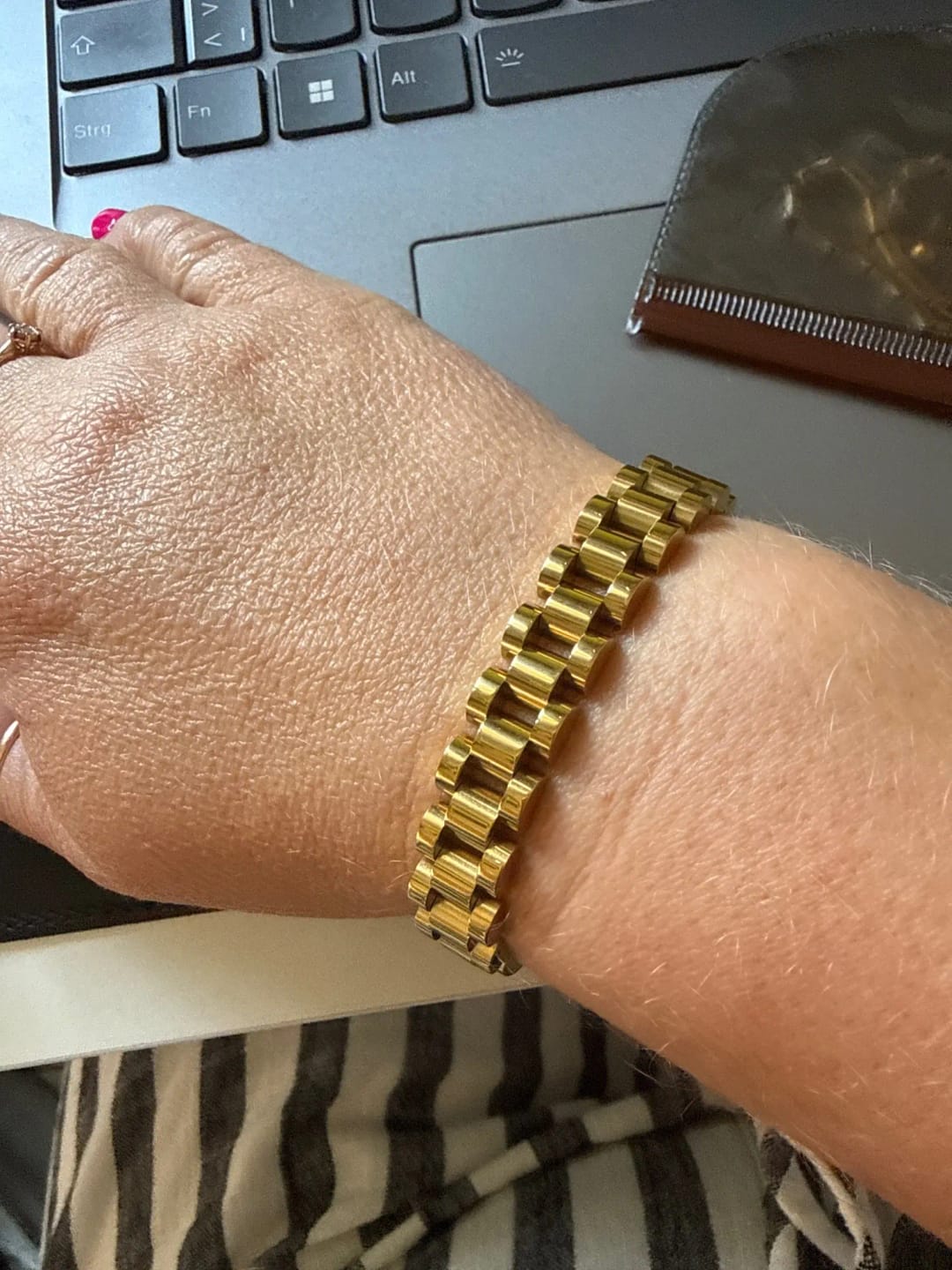 Customer photo review of Sleek Elegance Link Bracelet