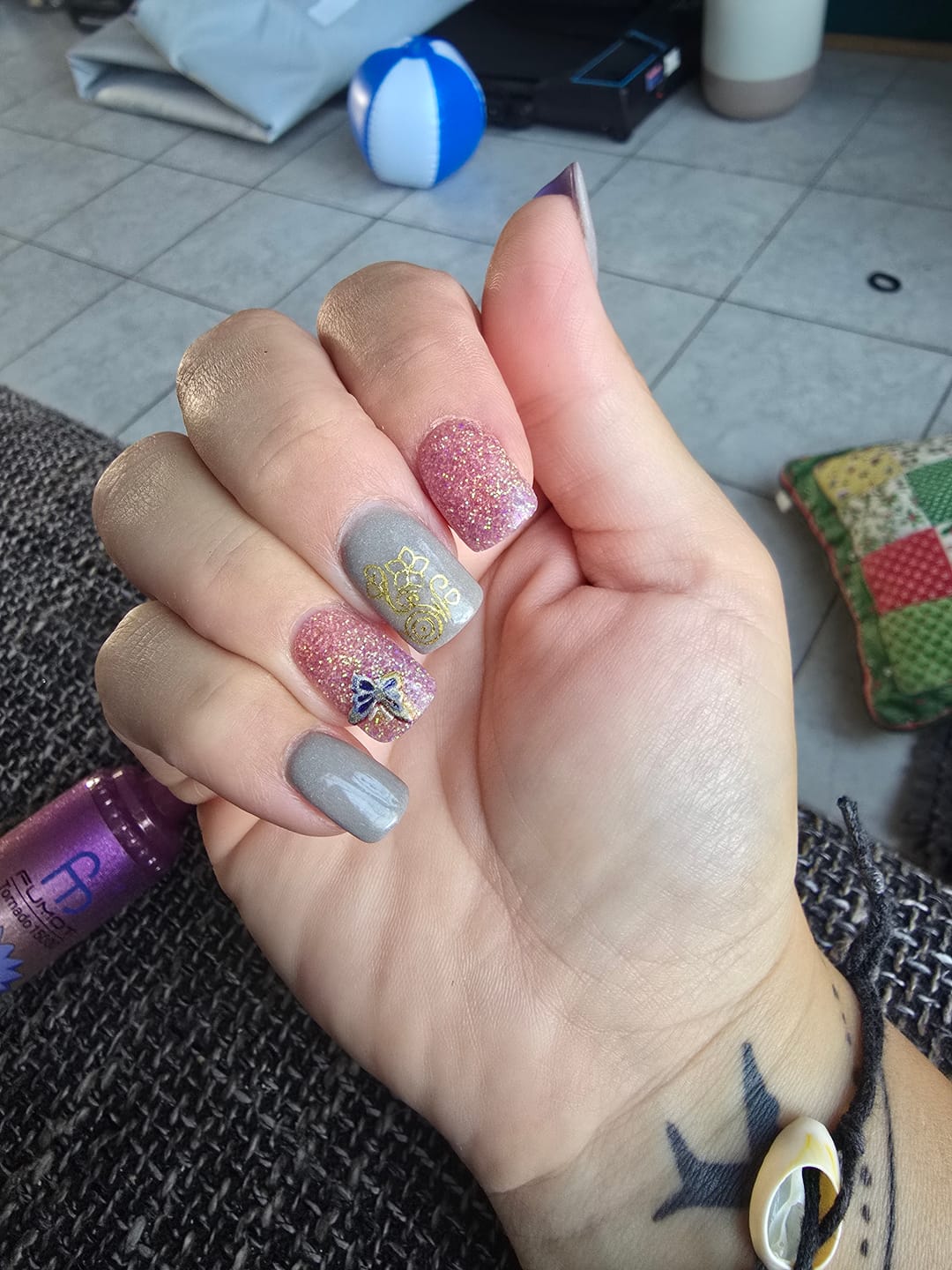 Customer photo review of Autumn Tea Gold Dipping Powder