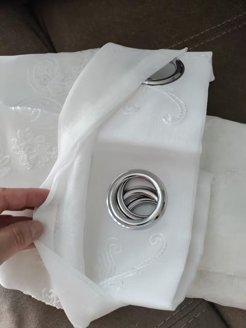 Customer photo review of Cortina Voil Branca com Tule Bordado Sob Medida - Alurea