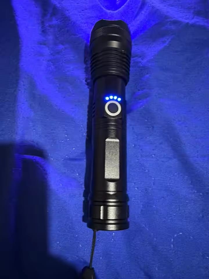 Customer photo review of Heavy-Duty Waterproof LED Flashlight - Telescopic Zoom Torch for Hiking
