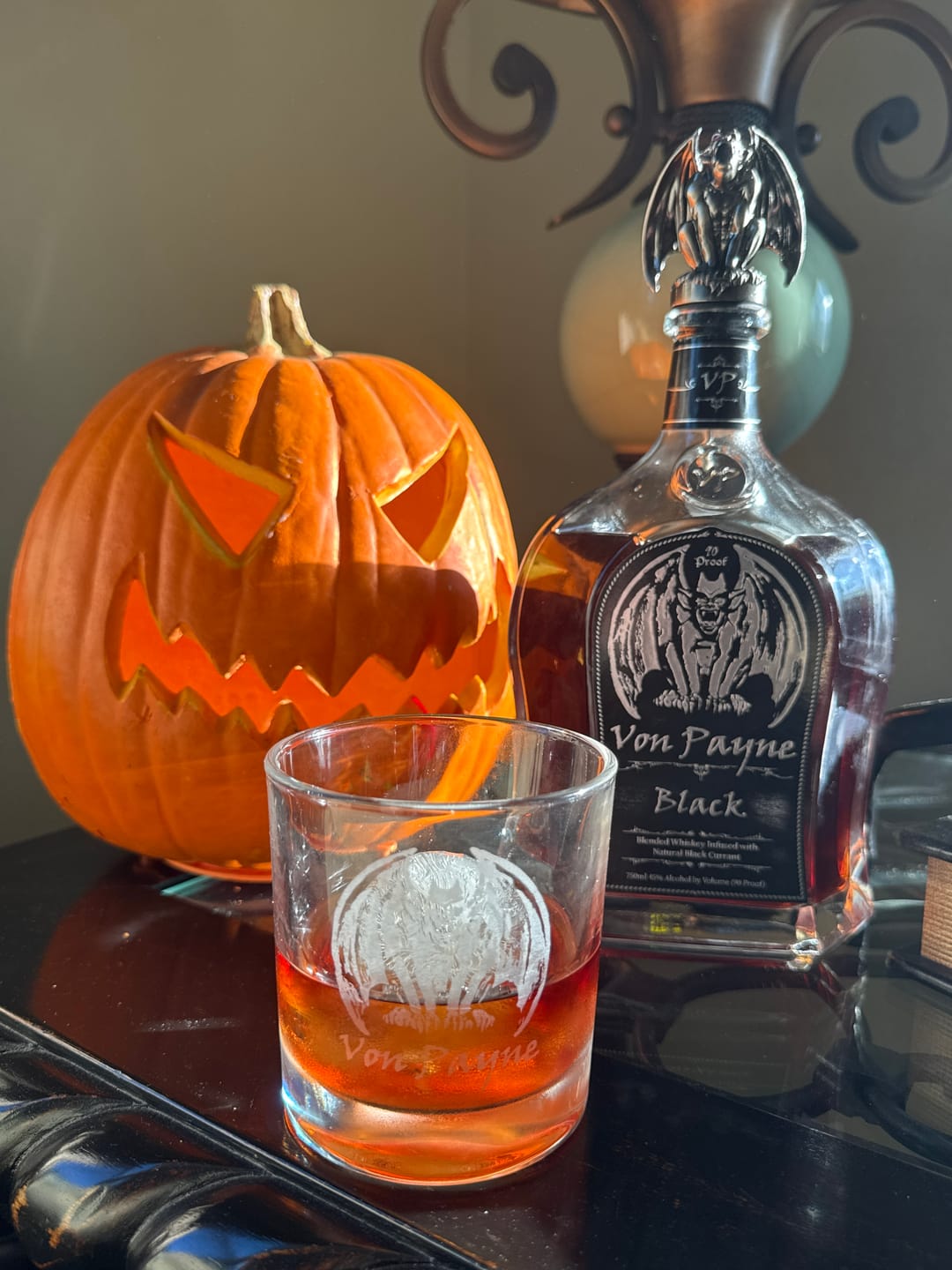 Customer photo review of [Pre-Sale] Von Payne RED EYES
