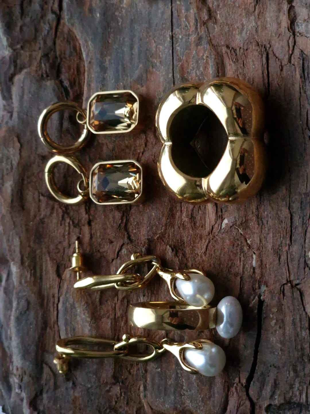 Customer photo review of Golden Radiance Geometry Earrings