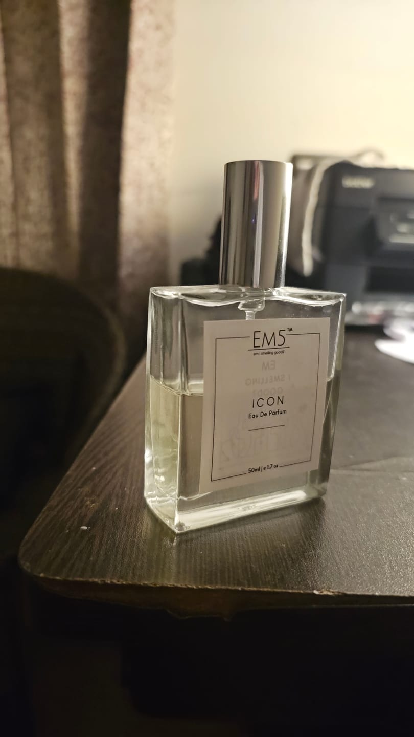 Customer photo review of Icon | Eau De Parfum