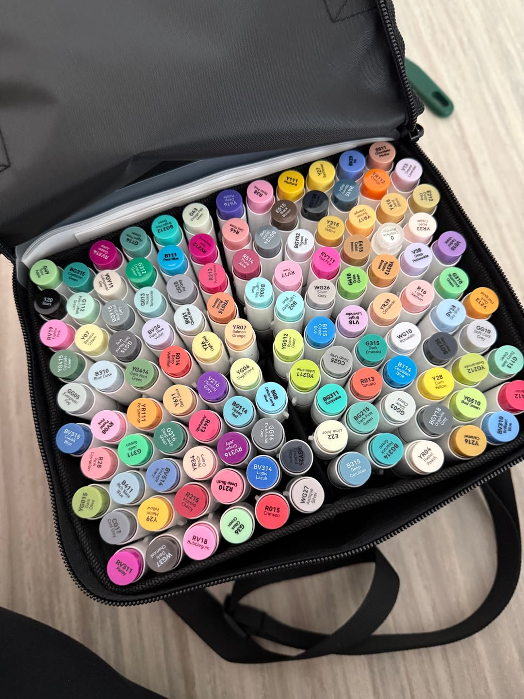 Customer photo review of Ohuhu Honolulu 120 Colors Dual Tips Alcohol Art Markers (New Color Codes)