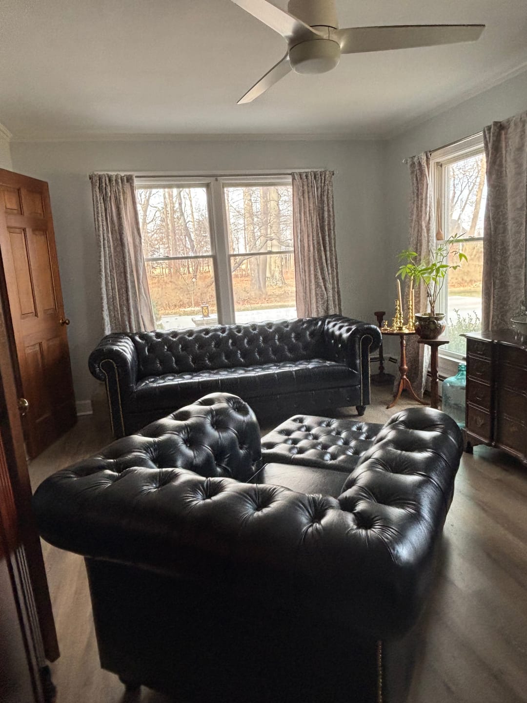 Customer photo review of Hemingway Chesterfield Leather Sofa