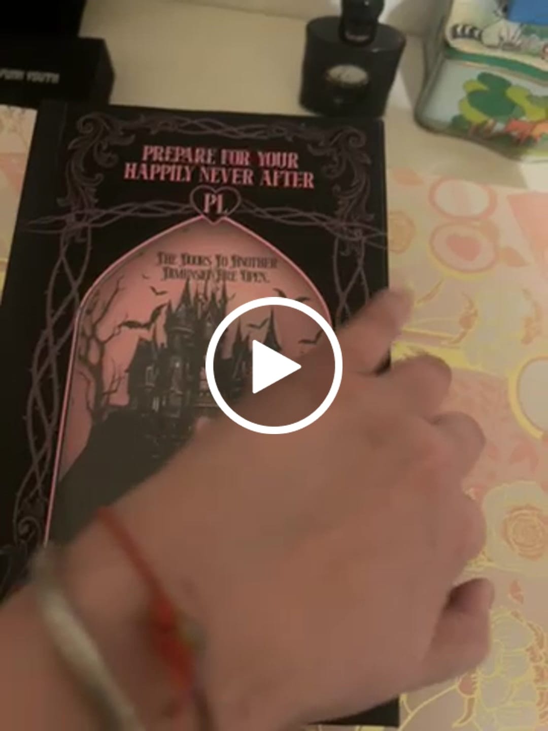 Customer video review of Scary Tale Ending Halloween Eyeshadow Palette