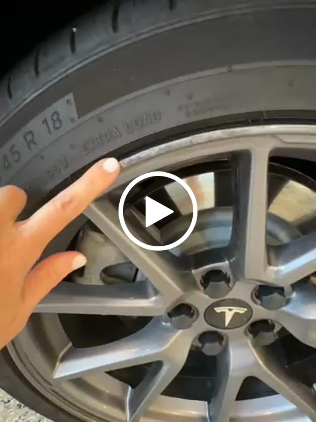 Customer video review of Tesla Wheel Curb Rash Repair Kit for Model 3 18-inch Grey Aero Pinwheel Rims with Color-matched Touch-Up Paint