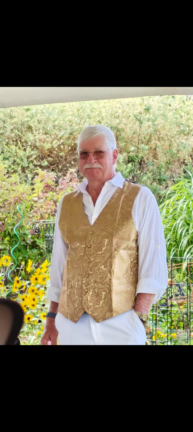 Customer photo review of Barry. Wang Mens Gold Paisley Vest Suit Silk Wedding Waistcoat Tie Hanky Cufflinks Set