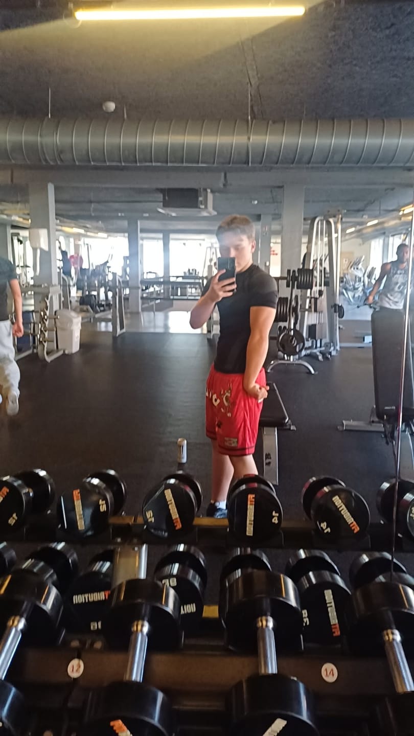 Customer photo review of 1071 - Looney Tunes Embroidered Patch Shorts