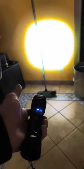 Customer photo review of Heavy-Duty Waterproof LED Flashlight - Telescopic Zoom Torch for Hiking