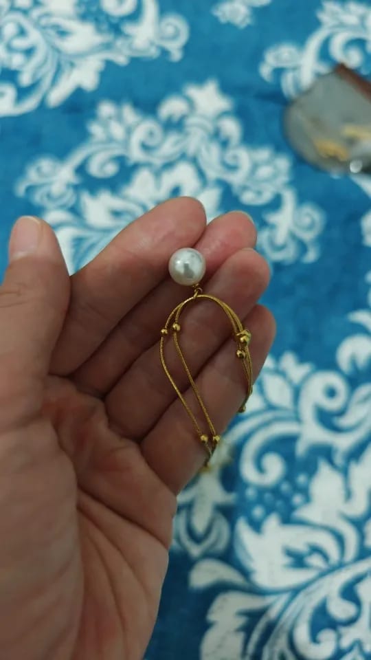 Customer photo review of Radiant Pearl Necklace