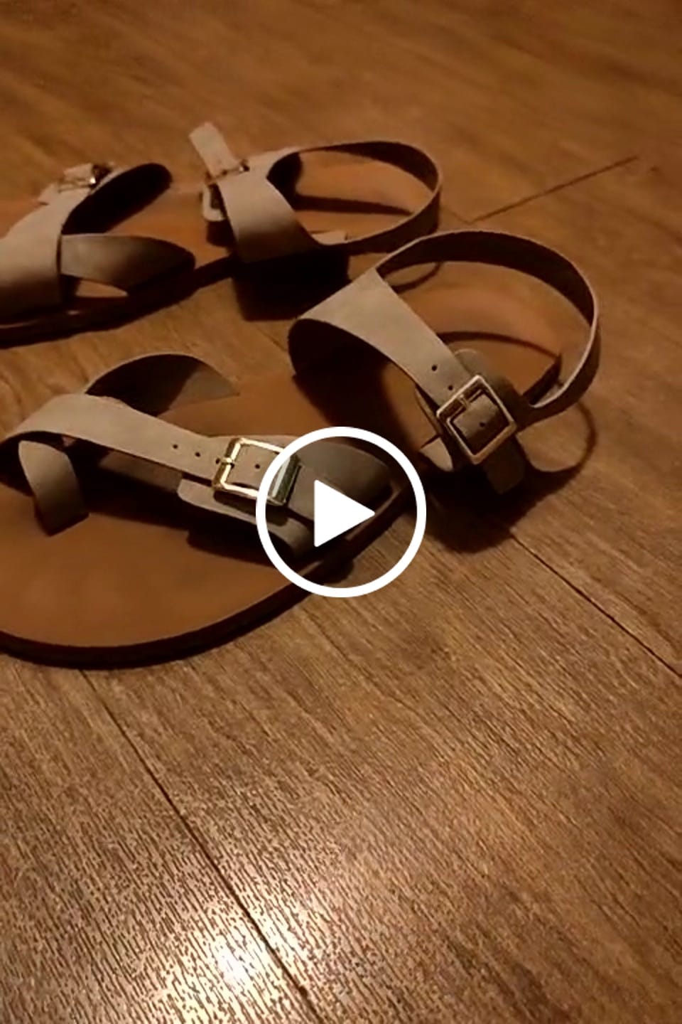 Customer video review of Glow II - Barefoot Sandalias
