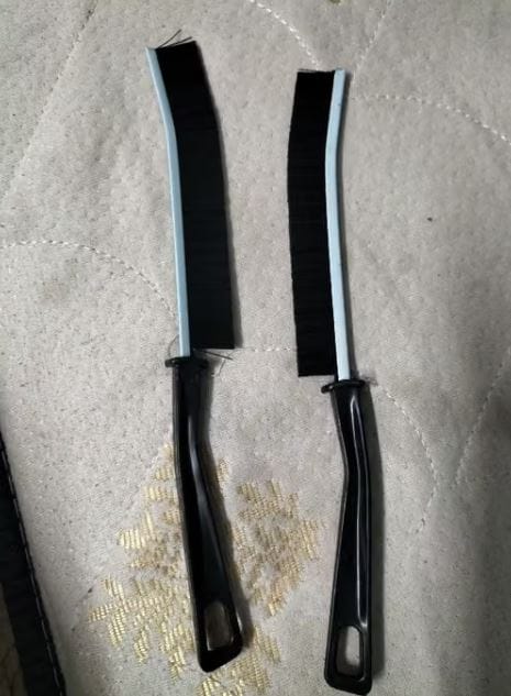 Customer photo review of Multipurpose Gap Cleaning Brush Set | For Bathroom, Kitchen, Window, Tiles