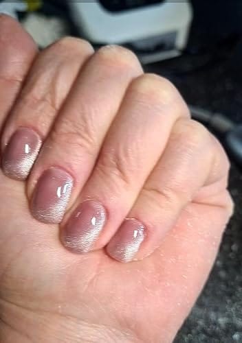 Customer photo review of Kedi Gözü Jel Oje Kalemi · Kış Serisi