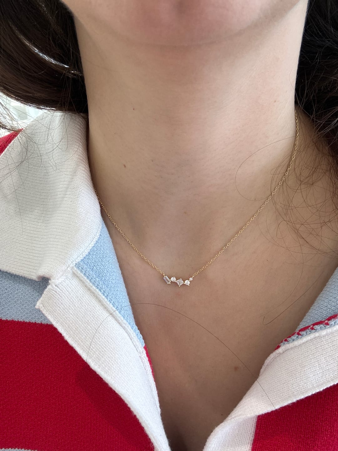 Customer photo review of Collar Dije Tres Zirconias Rectangulares