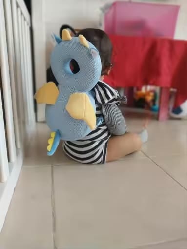 Customer photo review of Mochila protectora de cabeza para bebé