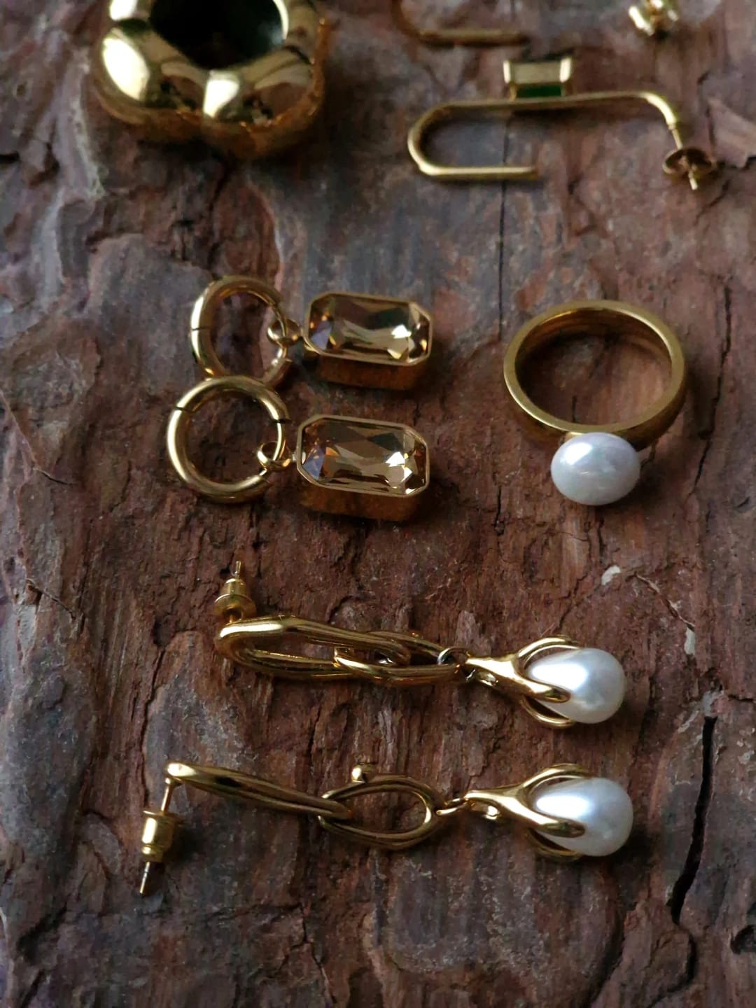 Customer photo review of Aura Pearl Band