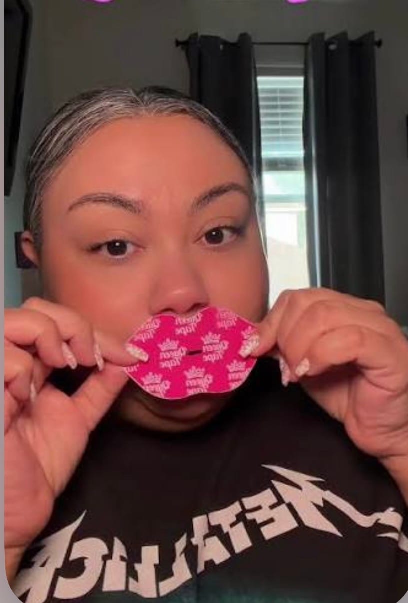 Customer photo review of Plump Tape · Cinta Labial Voluminizadora de Noche