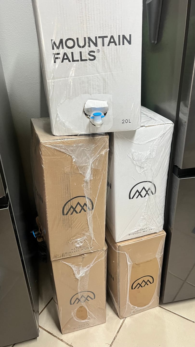 Customer photo review of AcquaBox by Mountain Falls 20L – STILL Mineral Water (on tap Bag-in-Box)