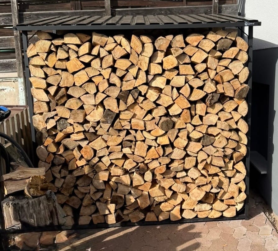 Customer photo review of Gartenzeit® Premium Kaminholzregal für den Außenbereich – 70 cm / 105 cm, extra stabil & wetterfest