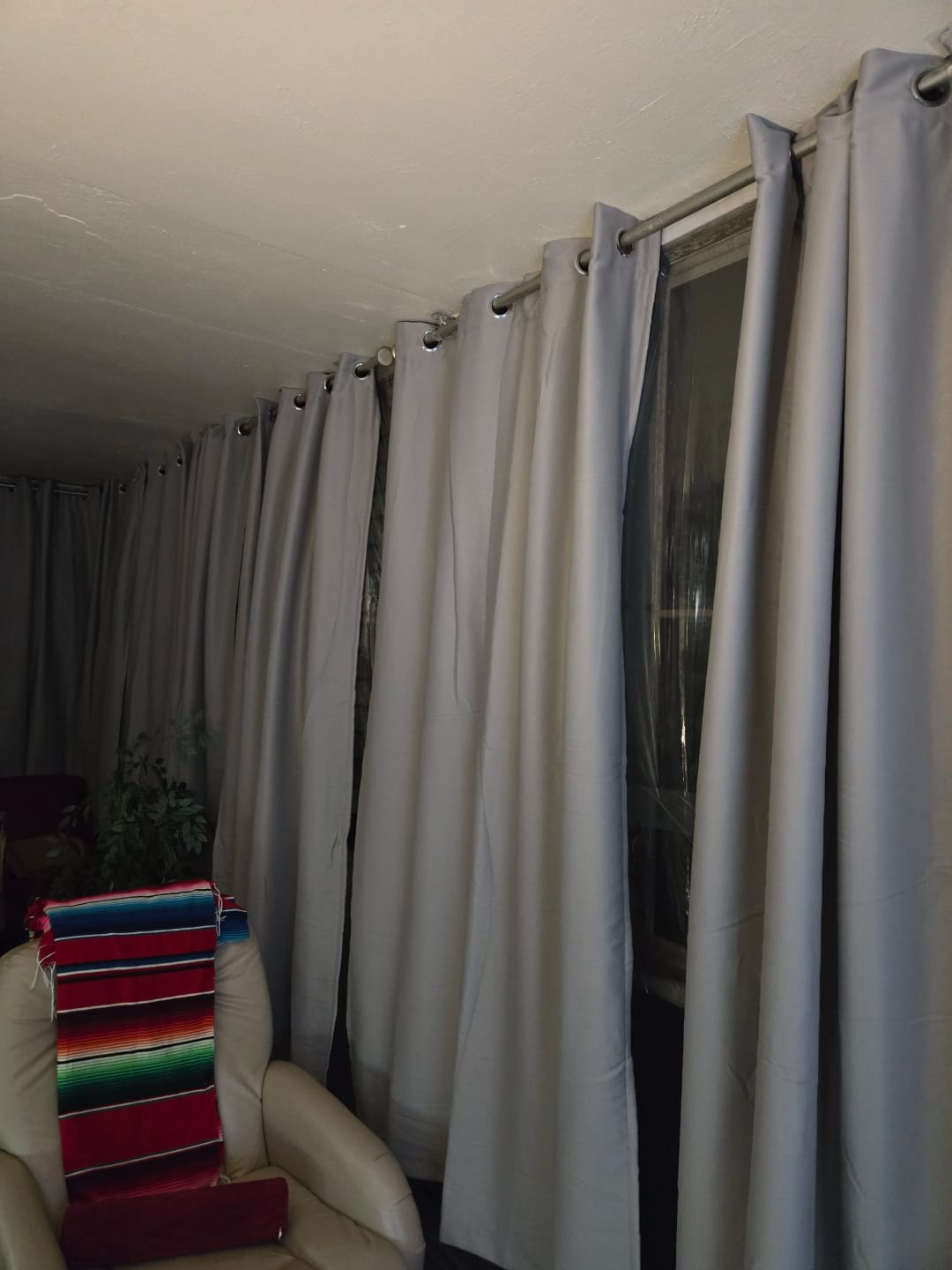 Customer photo review of Cortina Anti Ruído Premium 100% Blackout com Isolante Acústico Cinza Sob Medida - Soothe