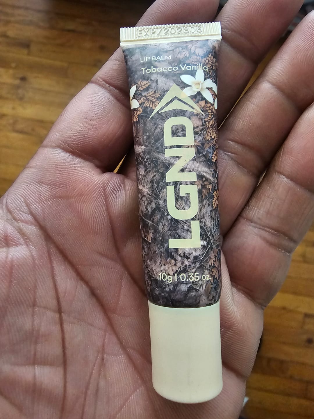 Customer photo review of Tobacco Vanilla Lip Balm