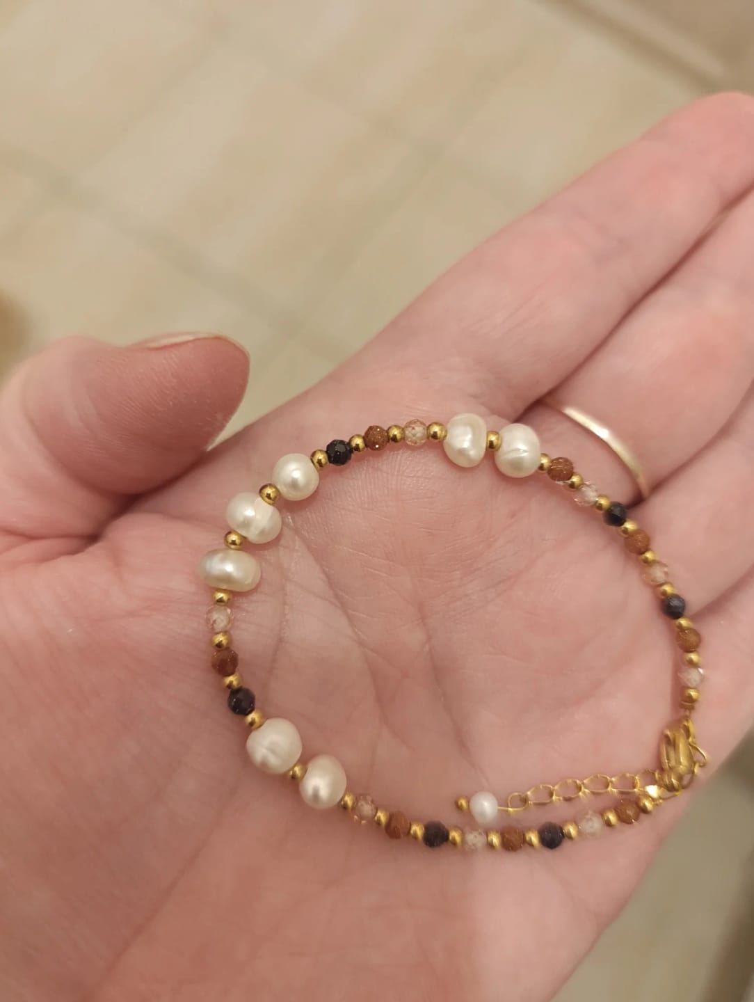 Customer photo review of Lustre Pearl Bracelet